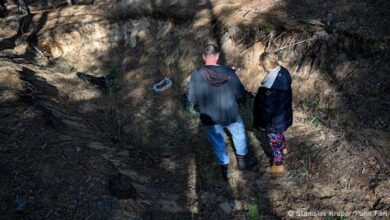 Czech film highlights Ukraine war conspiracy theories – DW – 08/23 ...