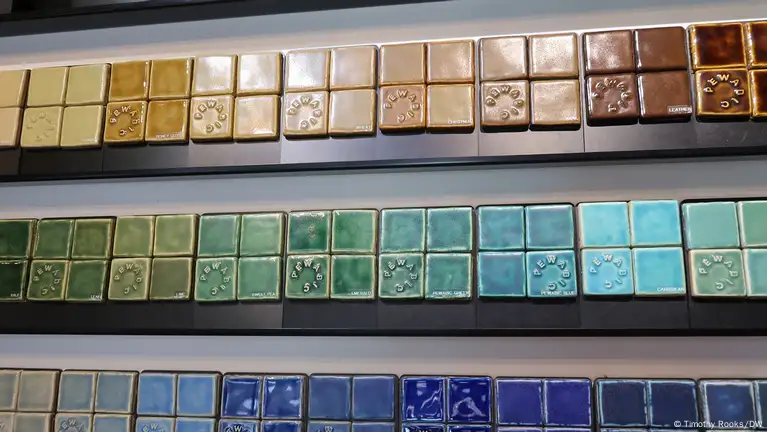 Pewabic Pottery: Still handcrafted in Detroit – DW – 08/01/2025