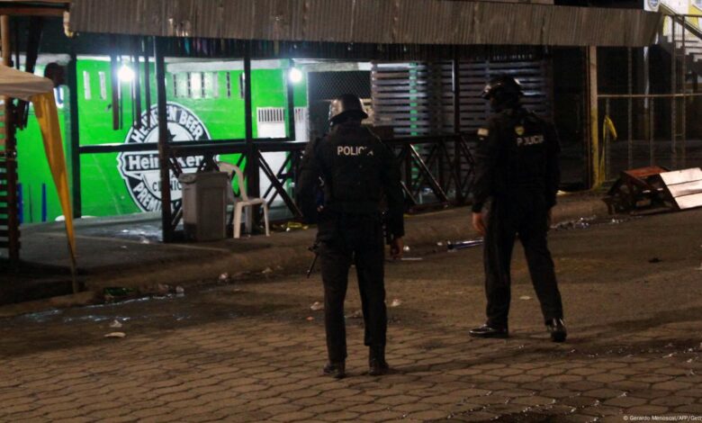 Ecuador: 8 people killed in shooting outside nightclub – DW – 08 ...