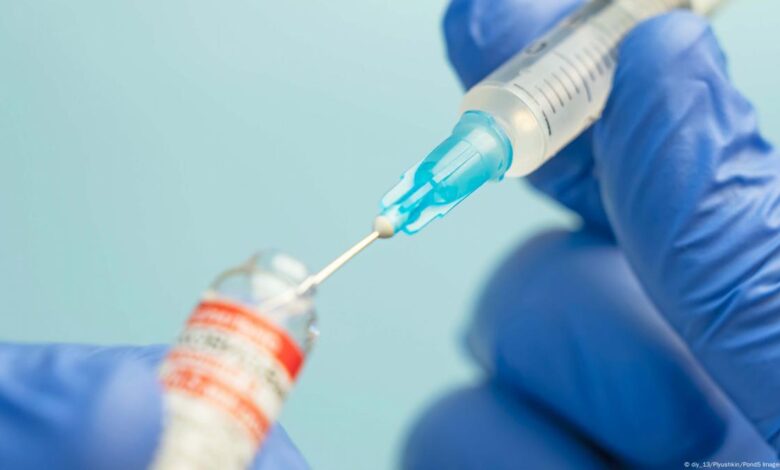 Experts alarmed by US cuts to mRNA vaccine research