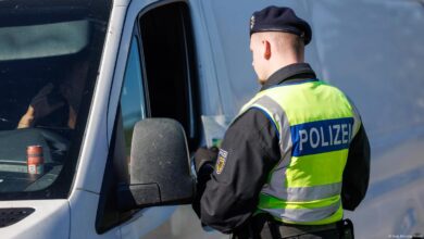 Germany updates: Border checks to be kept beyond September – DW ...