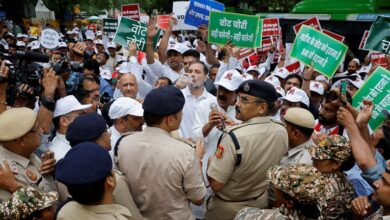 Police Detains INDIA Bloc MPs Rahul Gandhi, Priyanka Gandhi