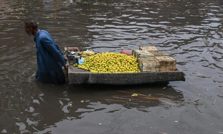 Pakistan's deadly floods worsened by global warming: study – DW ...