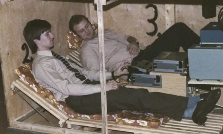 Stasi: How the GDR kept its citizens under surveillance – DW – 08 ...