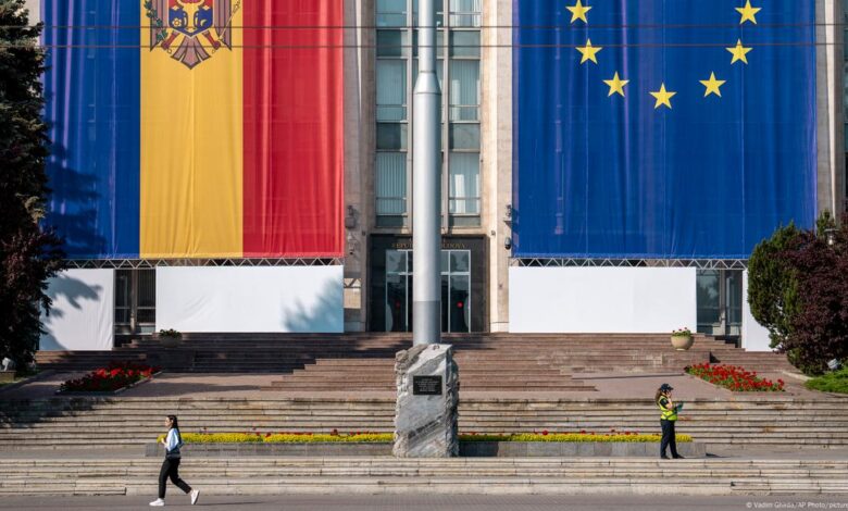 Stay West: EU leaders urge Moldova to steer clear of Russia – DW ...