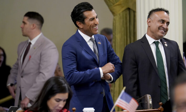 California lawmakers approve redistricting plan, aiming to offset ...