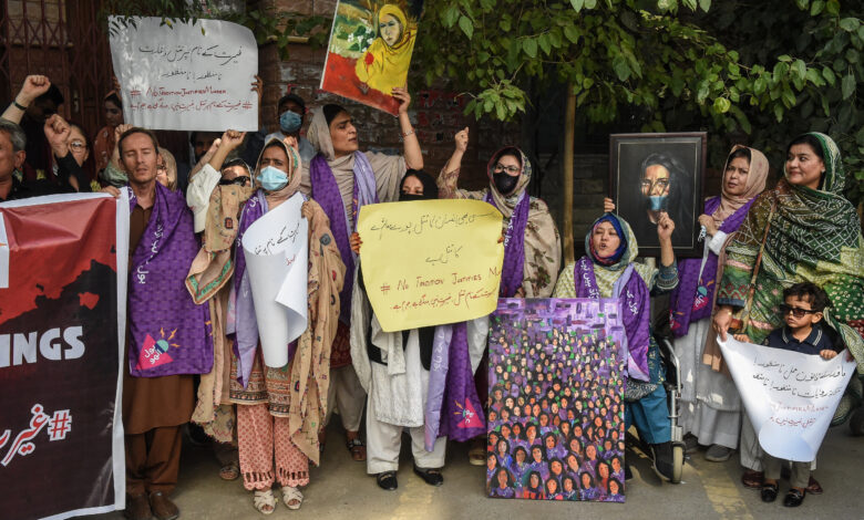 Video Forces Pakistan to Confront 'Honor Killings' and Gender ...