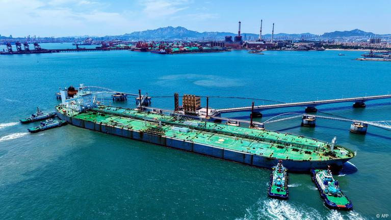 What if India and China stop buying Russian oil? – DW – 08/07/2025