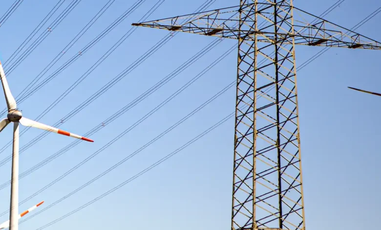 What's holding up Germany's power grid renewal? – DW – 07/16/2025