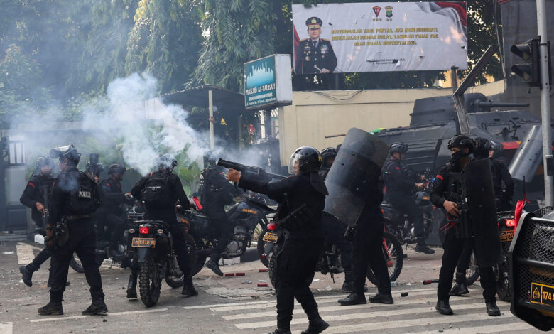 Indonesia protesters clash with riot police as tensions soar ...