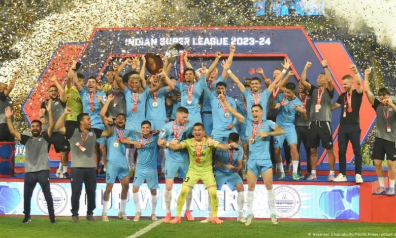 Football: Indian Super League is at a crossroads – DW – 10/09/2025