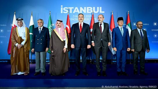 Middle East updates: Turkey hosts ministers for Gaza talks – DW ...